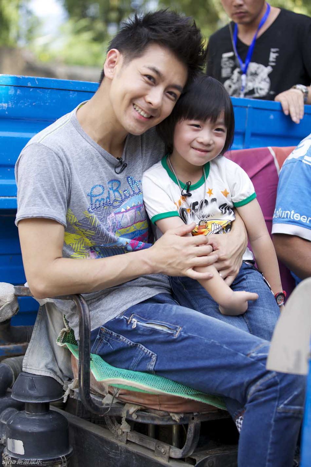 Be Sa tam dung quay vlog va nhung hau qua khi tre noi tieng qua som hinh anh 6