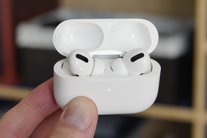 The he 10X mo uoc co iPhone, AirPods nhat hinh anh 1