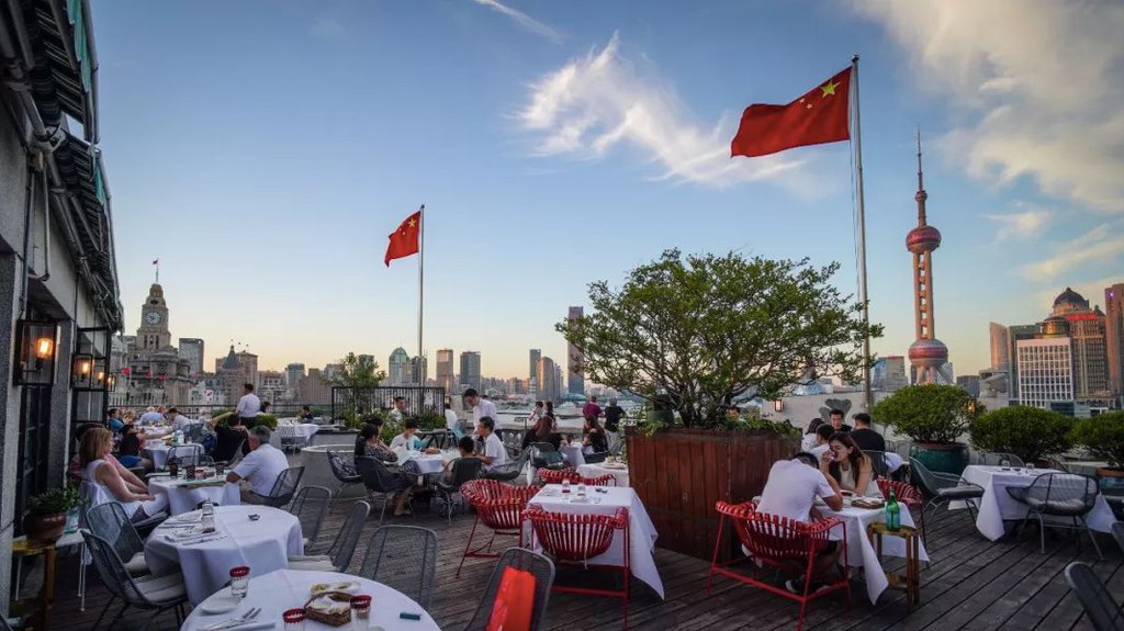 Nhà giàu Trung Quốc không thiết ngon, chỉ cần check-in món ăn đẹp mắt