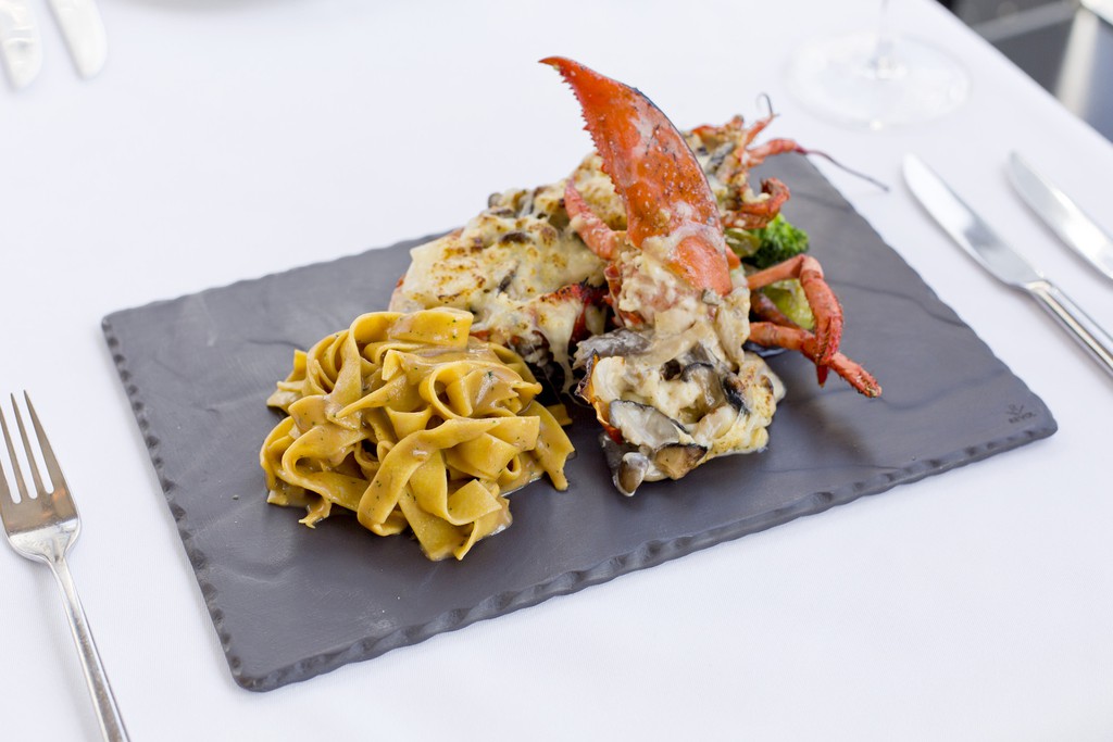 Nha giau Trung Quoc khong thiet ngon, chi can check-in mon an dep mat hinh anh 2