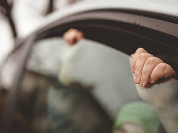 Cảm biến thông minh giúp bố mẹ không bao giờ bỏ quên con trên xe hơi