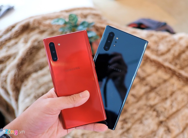 iPhone XS Max, Galaxy Note10 va loat smartphone giam gia manh thang 12 hinh anh 2