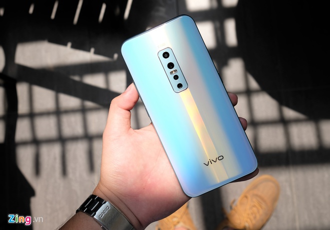 iPhone XS Max, Galaxy Note10 va loat smartphone giam gia manh thang 12 hinh anh 4