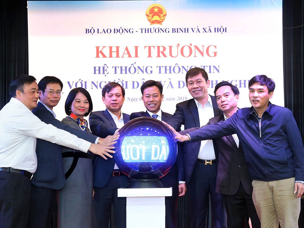 Khai trương hệ thống thông tin kết nối Bộ LĐTB&XH với người dân, doanh nghiệp