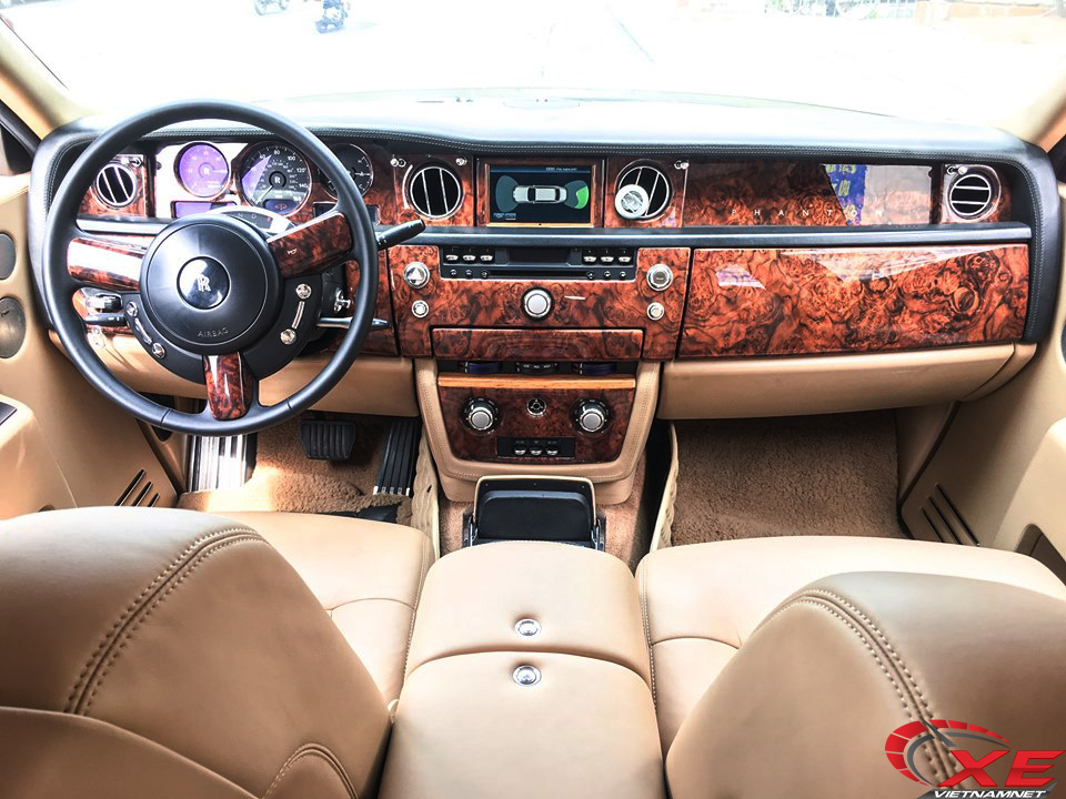 Loạt Rolls-Royce cũ biển siêu đẹp, rao bán giá 'khủng'