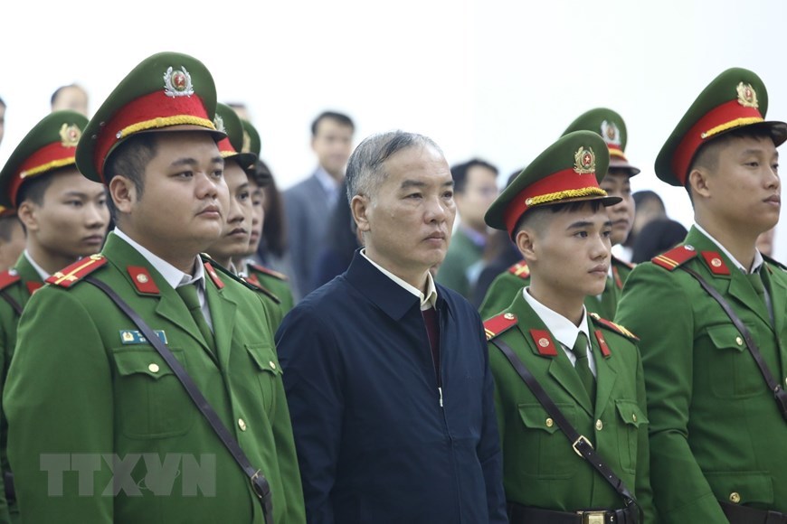 Lời khai nhận tiền trong thương vụ MobiFone mua AVG