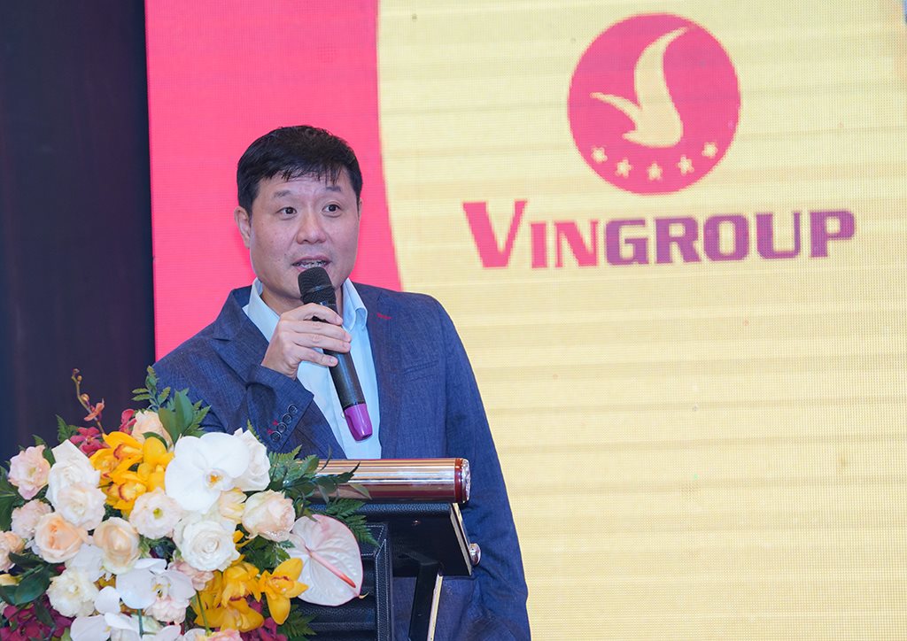 Vingroup tài trợ 1 triệu USD đào tạo thạc sĩ, tiến sĩ