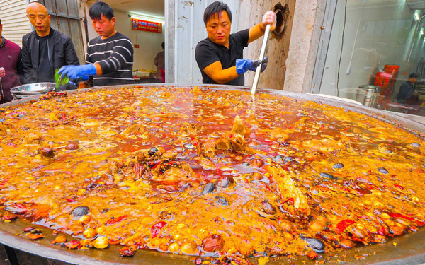 Chạy đôn đáo săn tìm các