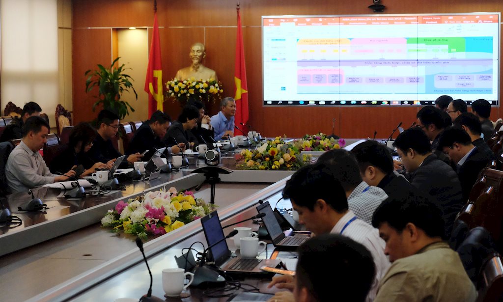 Bộ TT&TT: Cần có giải pháp đảm bảo xây dựng nền tảng kỹ thuật CNTT phục vụ Chính phủ điện tử | Bộ TT&TT: Đề án xây dựng nền tảng CNTT phục vụ Chính phủ điện tử cần làm rõ giải pháp đảm bảo thực thi