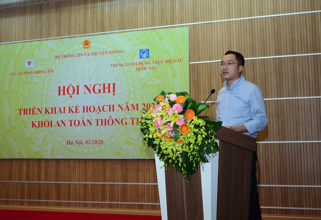 Thứ trưởng Nguyễn Thành Hưng: Các đơn vị khối An toàn thông tin cần tiếp tục đổi mới cách nghĩ, cách làm | Thứ trưởng Nguyễn Thành Hưng: Thách thức với các đơn vị làm An toàn thông tin, Chính phủ điện tử rất lớn