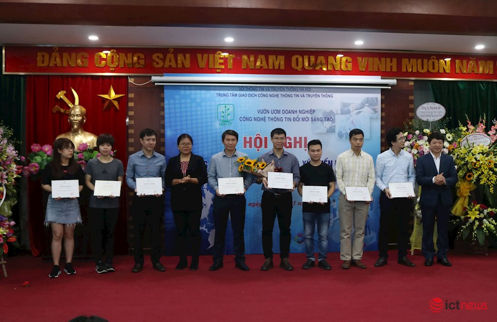 3 năm, 24 dự án khởi nghiệp công nghệ tốt nghiệp Vườn ươm doanh nghiệp CNTT đổi mới sáng tạo Hà Nội | Vườn ươm doanh nghiệp CNTT đổi mới sáng tạo Hà Nội sẽ giải bài toán khát vốn của startup công nghệ
