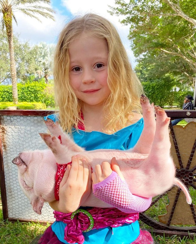 Co be mac benh bai nao kiem bon tien nho lam vlog hinh anh 9 79763274_146559753443975_690976880765289199_n_1.jpg