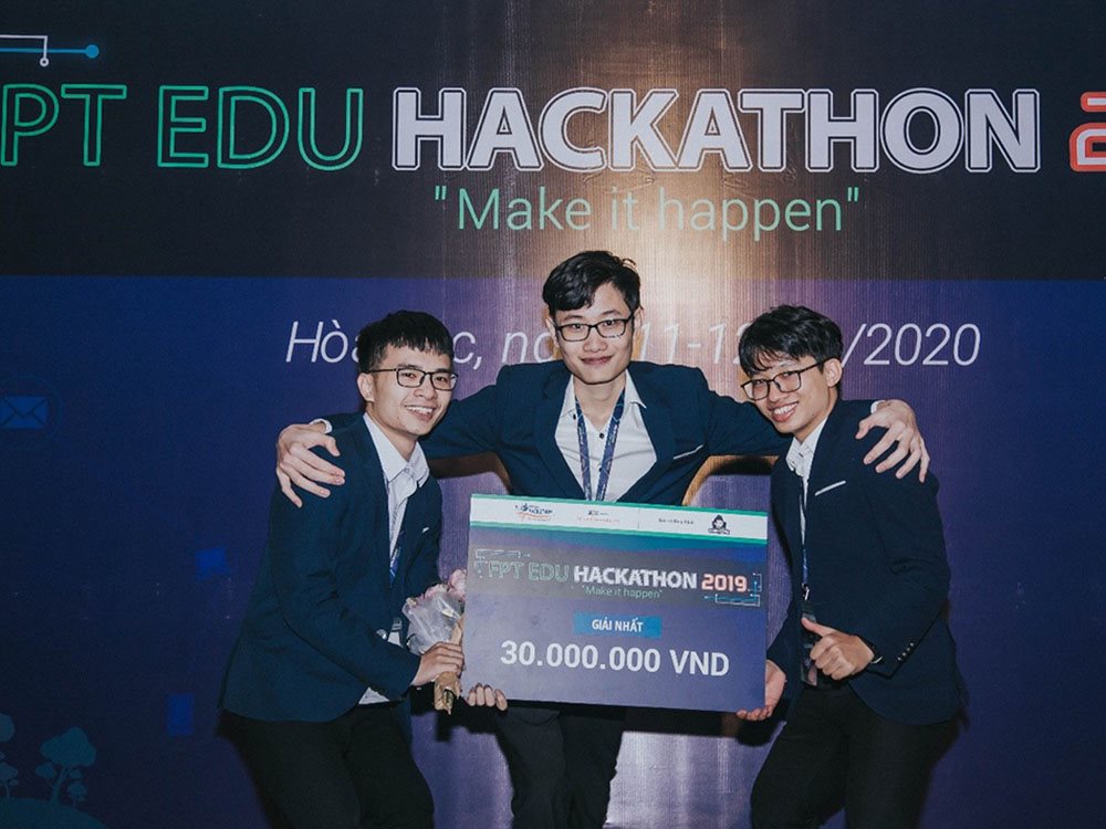 Game hướng dẫn phân loại rác của nhóm sinh viên năm nhất đoạt ngôi Quán quân FPT Edu Hackathon