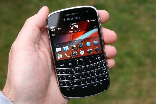 Ai đã đặt tên cho BlackBerry?