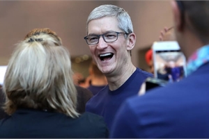 Apple 'lột xác' ra sao dưới thời Tim Cook?