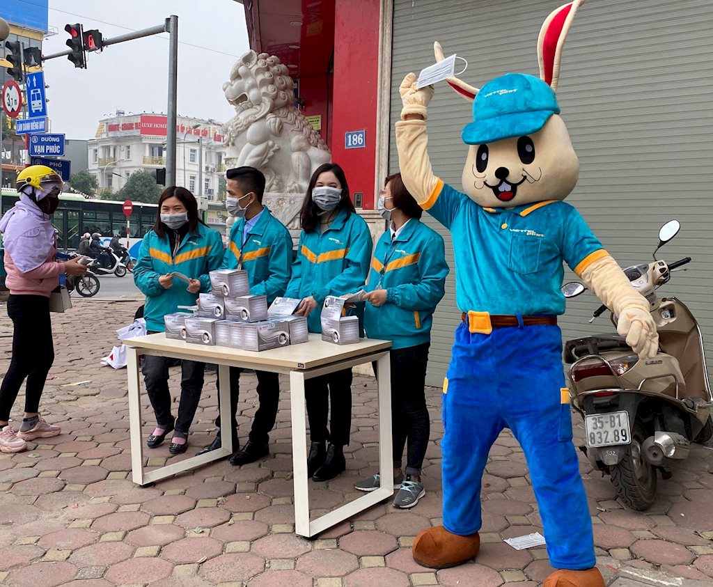 Hai doanh nghiệp bưu chính lớn không nhận vận chuyển các mặt hàng y tế phòng chống virus Corona ra nước ngoài | Sau VietnamPost, ViettelPost cũng ngừng nhận chuyển các mặt hàng y tế phòng chống virus Corona ra nước ngoài