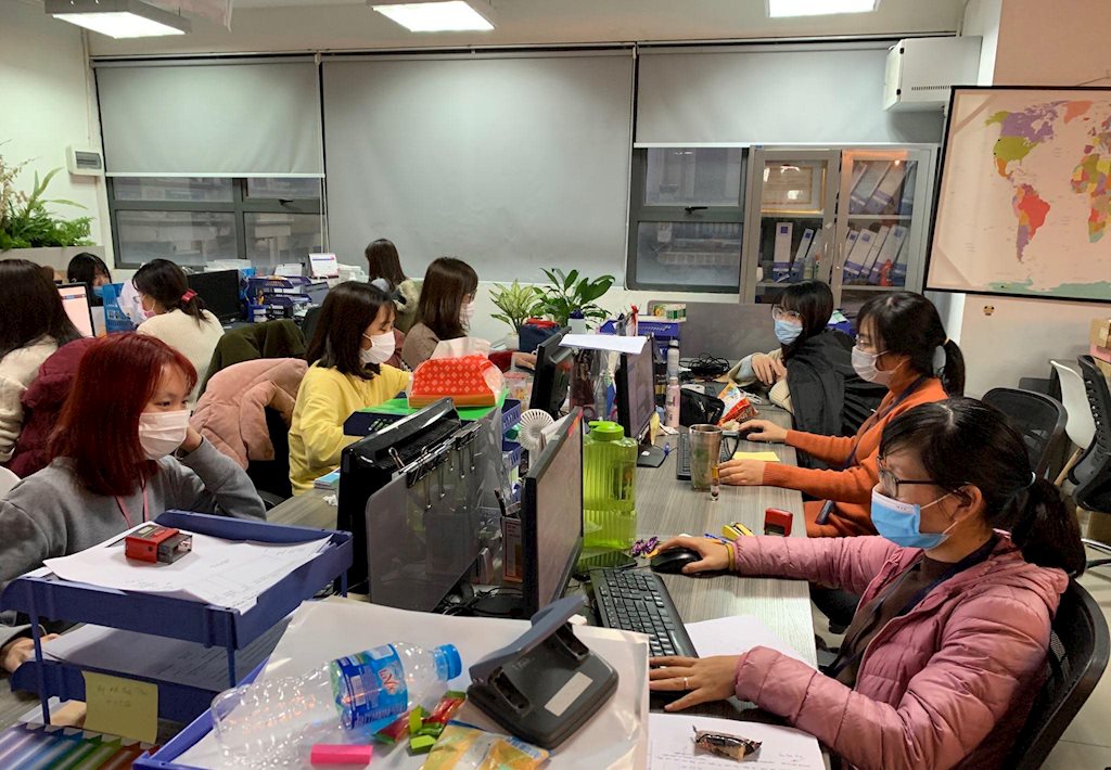 Phòng dịch Corona: NextTech dừng chấm công vân tay, VSEC cho nhân viên làm ở nhà để trông con nghỉ học
