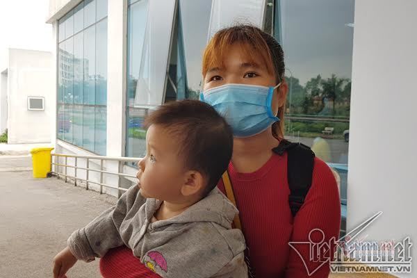 30 người Việt từ tâm dịch Vũ Hán được về nhà sau 21 ngày cách ly