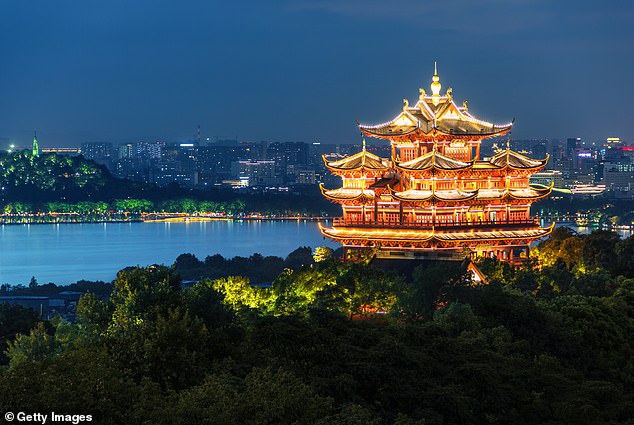 Dan Trung Quoc o at di du lich giua dich Covid-19 hinh anh 6 park6.jpg