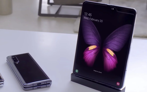 Các nhà mạng Hàn Quốc muốn bán Galaxy Fold với giá rẻ hơn, nhưng Samsung không đồng ý