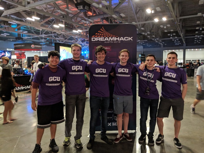 Tai truong dai hoc nay, sinh vien duoc khuyen khich choi game hinh anh 3 3.jpg