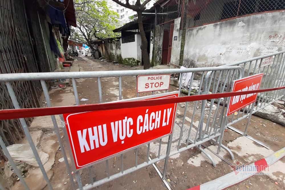 Chủ tịch Hà Nội: Lên phương án cách ly phường, xã chống dịch Covid-19