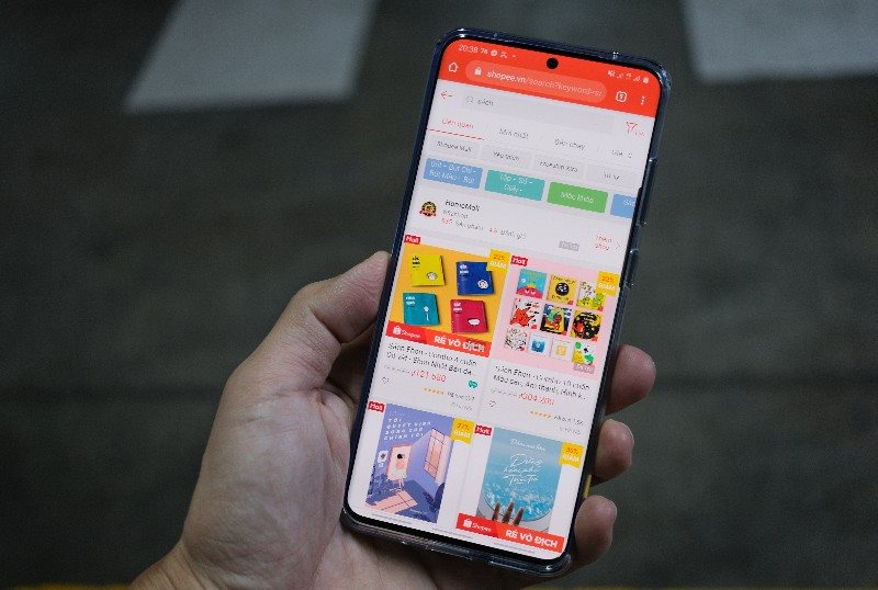 Shopee, Sendo nói gì sau cáo buộc bán sách vi phạm bản quyền?