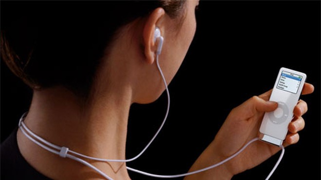 Giảm thính lực, điếc vì lạm dụng tai nghe bluetooth