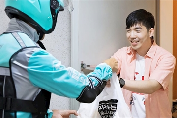 Grab, Gojek sắp đụng đối thủ “máu mặt” trên thị trường gọi đồ ăn trực tuyến