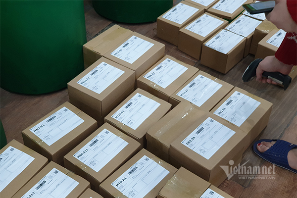 Thị trường di động: Muôn cảnh đối phó mùa dịch “Cô vít'