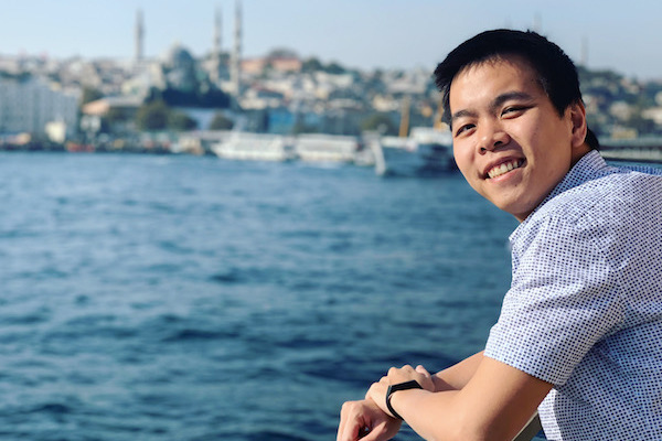 Giảng viên công bố nghiên cứu về dịch Covid-19 từ khu cách ly Khánh Hoà