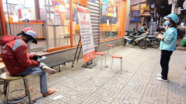 Giao hàng qua cần câu 2m, chuyển đồ bằng flycam ngàn USD