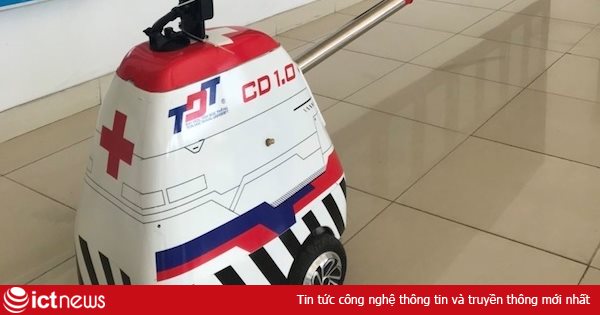 Trường ĐH lắp ráp robot khử khuẩn chống Covid-19