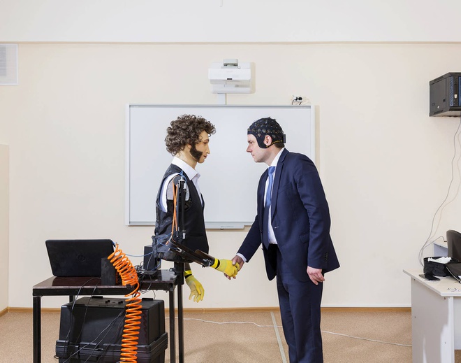 15 hinh anh ve su tien hoa cua con nguoi theo chu nghia 'bat tu' hinh anh 1 transhuman_1.jpg