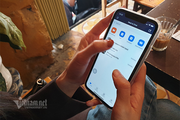 Rủi ro tiềm ẩn khi họp trực tuyến: Cơ hội của nền tảng nội?