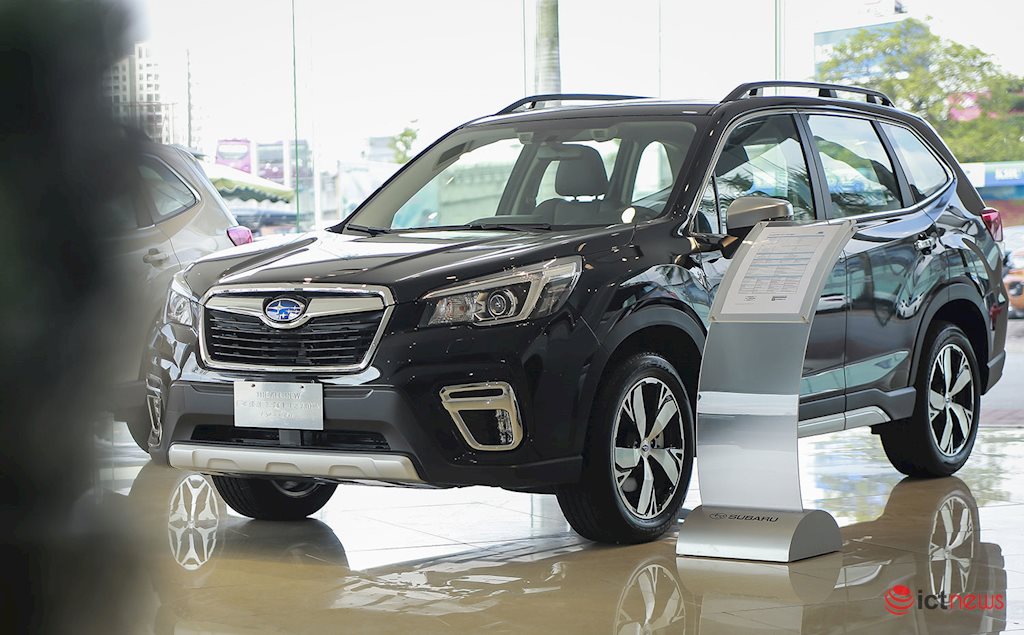 Giá xe giảm hàng loạt, mua SUV cuối tháng 4 