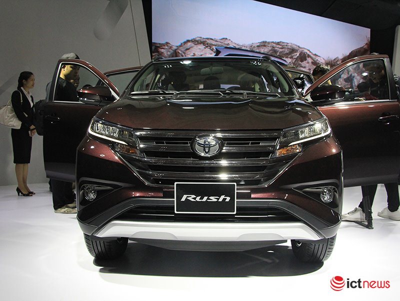 Toyota Rush chạy đua giảm giá