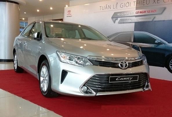 Toyota Việt Nam triệu hồi gần 30.000 xe Camry, Innova và Corolla Atis vì lỗi bơm xăng