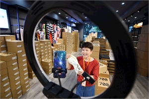 Trung Quốc chính thức công nhận bán hàng livestream là một nghề