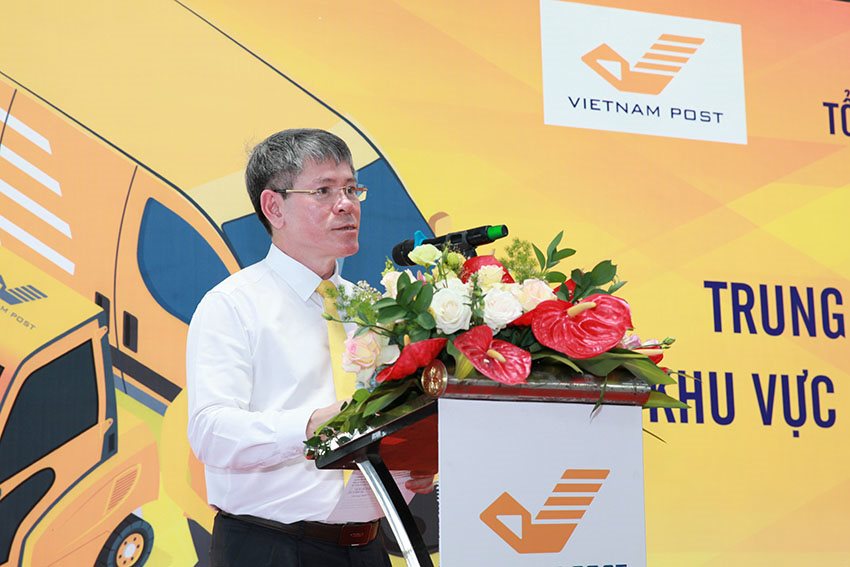VietnamPost ứng dụng công nghệ mới trong khai thác hàng tại khu vực Bắc miền Trung | Trung tâm kho vận mới của VietnamPost sẽ giúp giảm 50% chi phí nhân công