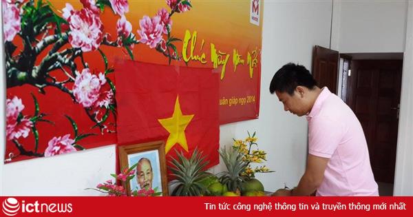 Lính Viettel ở Mozambique tra Google học làm món ăn Tết