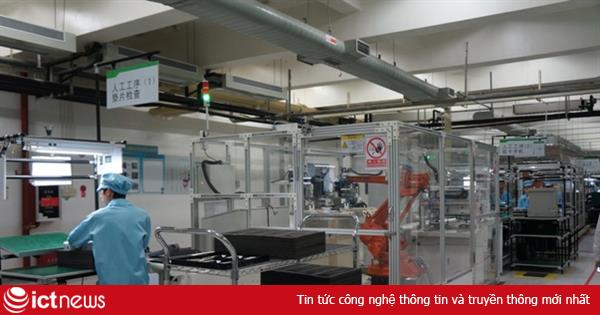 Bên trong nhà máy sản xuất điện thoại Oppo