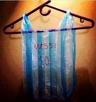 18-Duc-1-0-Argentina-Duc-vo-dich-World Cup-2014-Messi-bo-lo-Cup-Vang.jpg