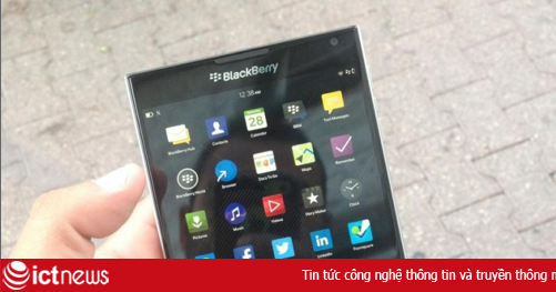 BlackBerry tặng thêm 550 USD khi người dùng đổi iPhone lấy BlackBerry Passport