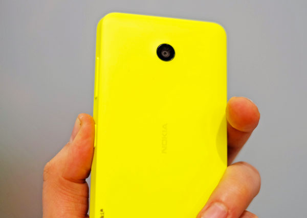 Đánh giá sơ bộ Lumia 630, “dế” hai SIM giá rẻ của Nokia