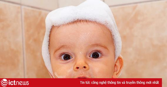 Đừng bao giờ khoe ảnh con cái lên Facebook