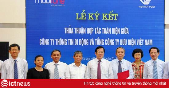 MobiFone phủ kín kênh bán hàng đến xã qua điểm giao dịch Vietnam Post