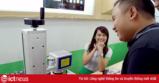 HKPhone khắc laser lên vỏ thép của iRevo miễn phí cho khách hàng
