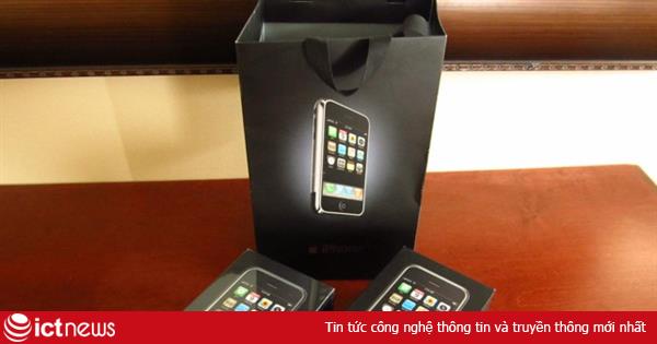 iPhone 2G nguyên seal bán đấu giá 260 triệu đồng