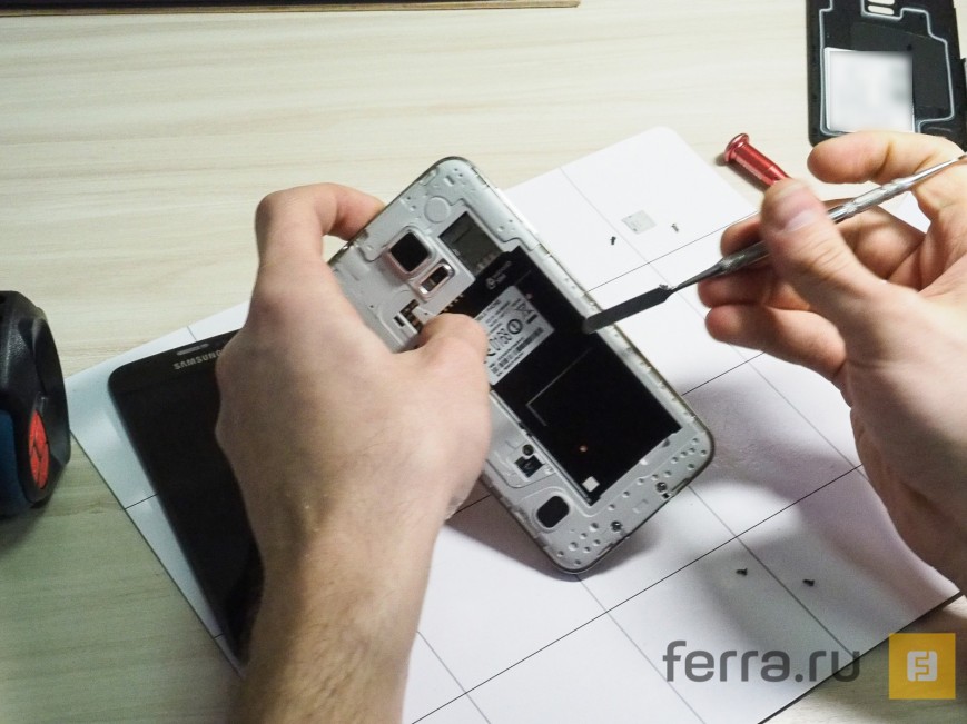 mổ bụng galaxy s5, phẫu thuật galaxy s5, samsung galaxy s5